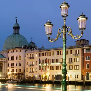 carlton-on-the-grand-canal.hotelinveneto.com/