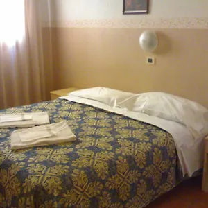 Otel Ariston **